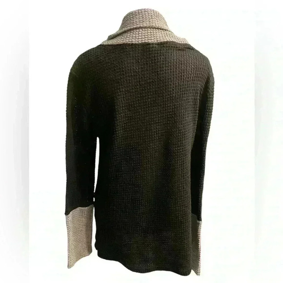 SHEIN Cowl Neck waffle pattern in black with cuffs & cowl neck in gray size MED - Picture 5 of 7